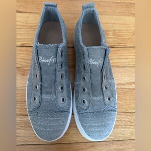 Blowfish Malibu Sneakers in Grey Size 9